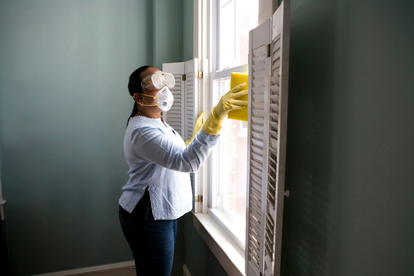 Illustrative photo of cleaning supplies
